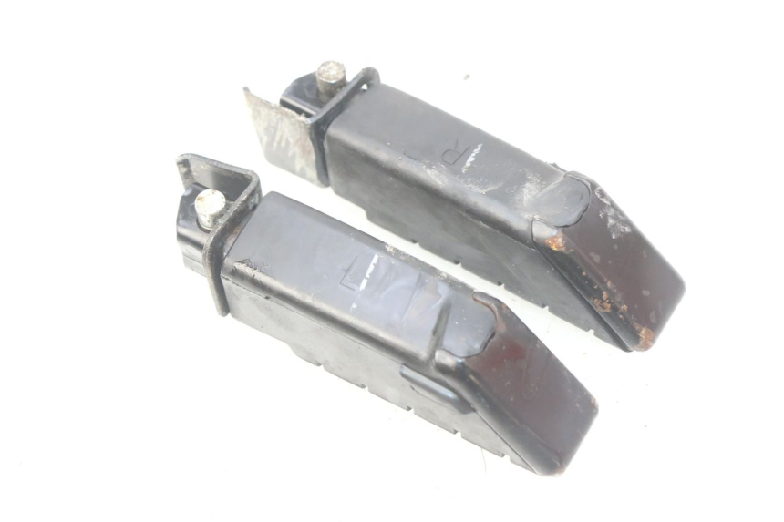photo de PAIR OF REAR FOOTRESTS YAMAHA D'ELIGHT DELIGHT 115 (2013 - 2017) - Technical close-up