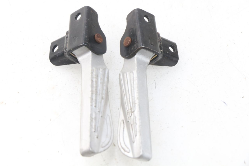 photo de PAIR REAR FOOTRESTS SYM FIDDLE 3 III 50 (2014 - 2020) - Component detail