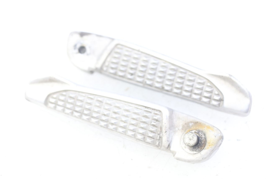 photo de PAIR OF REAR FOOTRESTS HONDA FORZA 125 (2015 - 2016) - Main view