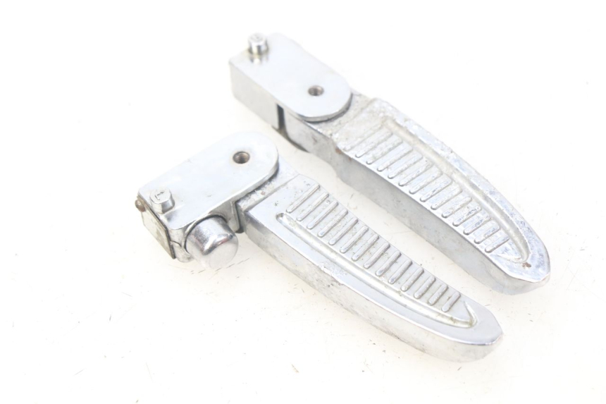 photo de PAIR OF REAR FOOTRESTS EUROCKA GREEN 1 - Component detail