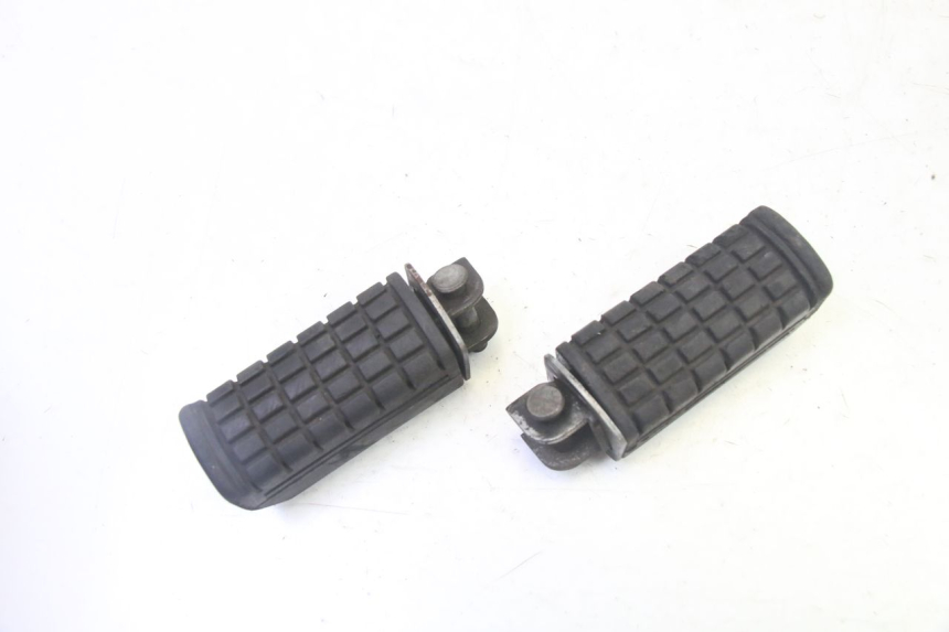 photo de PAIR REAR FOOTRESTS DAELIM HISTORY 125 (2001 - 2002) - Component detail