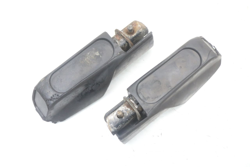 photo de PAIR REAR FOOTRESTS HONDA FES S-WING SWING 125 (2007 - 2015) - Product overview