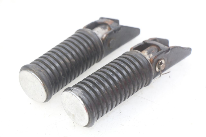 photo de PAIR OF REAR FOOTRESTS KEEWAY HURRICANE 50 (2006 - 2019) - Main view