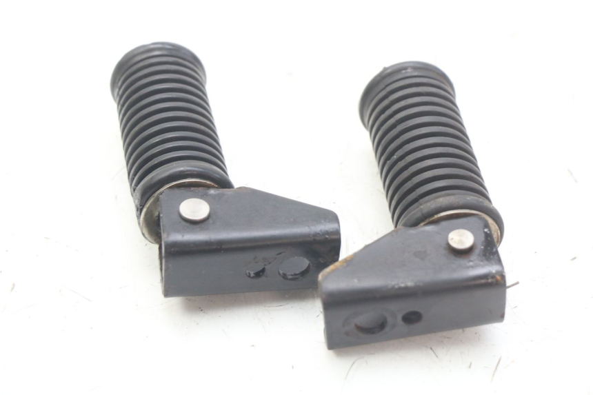 photo de PAIR OF REAR FOOTRESTS KEEWAY HURRICANE 50 (2006 - 2019) - Component detail