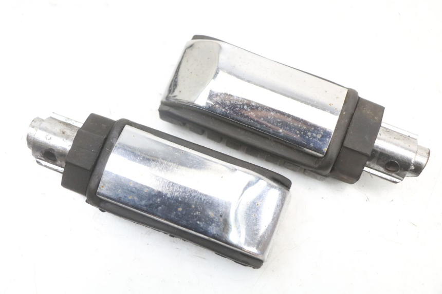 photo de PAIR REAR FOOTRESTS JINLUN JL HIGHLANDER 125 (2007 - 2015) - Alternative perspective