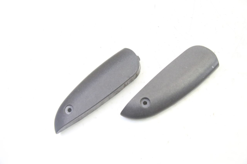 photo de PAIR REAR FOOTRESTS PIAGGIO LIBERTY 4T 50 (2009 - 2015) - Component detail