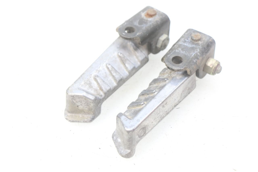 photo de PAIR OF REAR FOOTRESTS PEUGEOT LUDIX 50 (2005 - 2007) - Main view