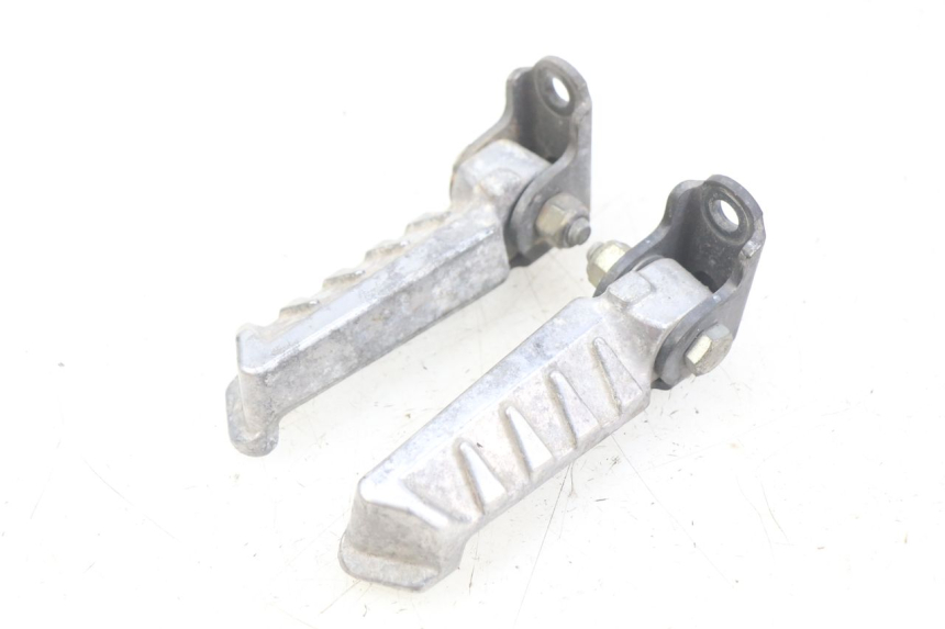 photo de PAIR OF REAR FOOTRESTS PEUGEOT LUDIX 50 (2005 - 2007) - Main view