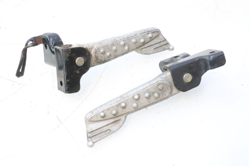 photo de PAIR REAR FOOTRESTS SYM MIO 50 (2005 - 2010) - Main view