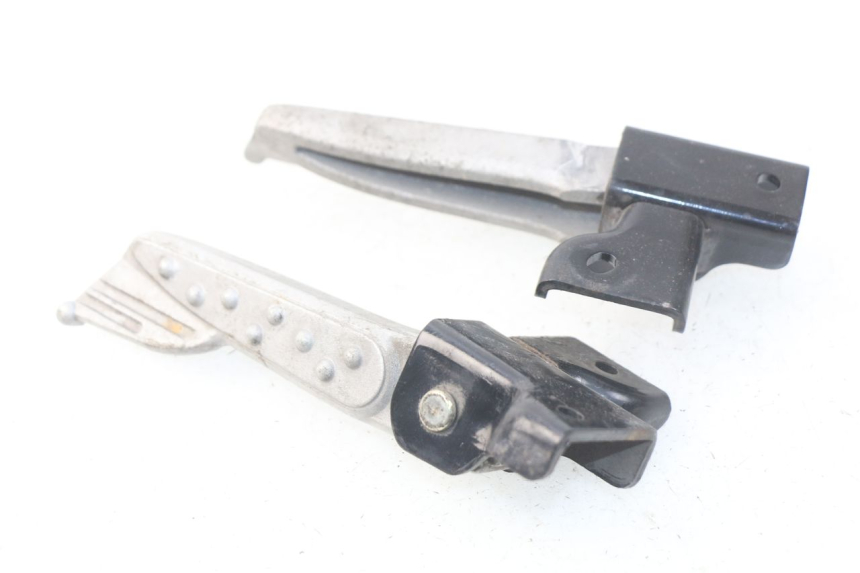 photo de PAIR REAR FOOTRESTS SYM MIO 100 (2006 - 2017) - Component detail