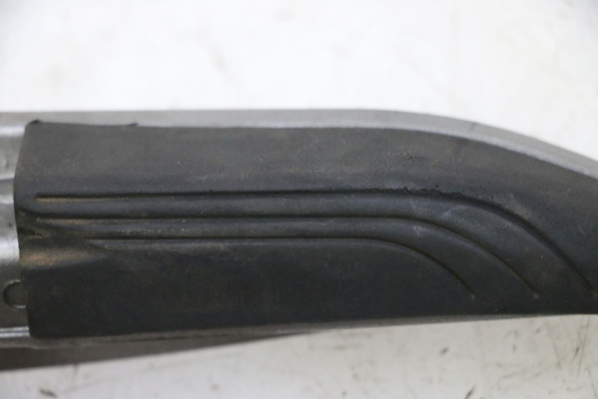 photo de PAIR REAR FOOTRESTS PIAGGIO MP3 500 (2014 - 2017) - Component detail