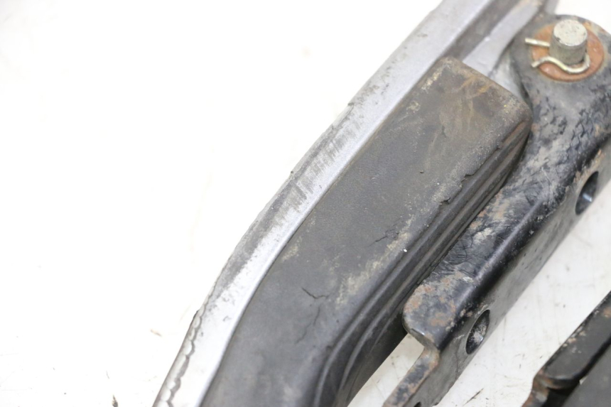 photo de PAIR REAR FOOTRESTS PIAGGIO MP3 500 (2014 - 2017) - Component zoom