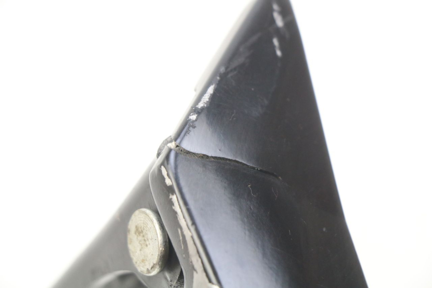 photo de PAIR OF REAR FOOTRESTS PIAGGIO NEW TYPHOON 50 (2018 - 2021) - Surface and material condition