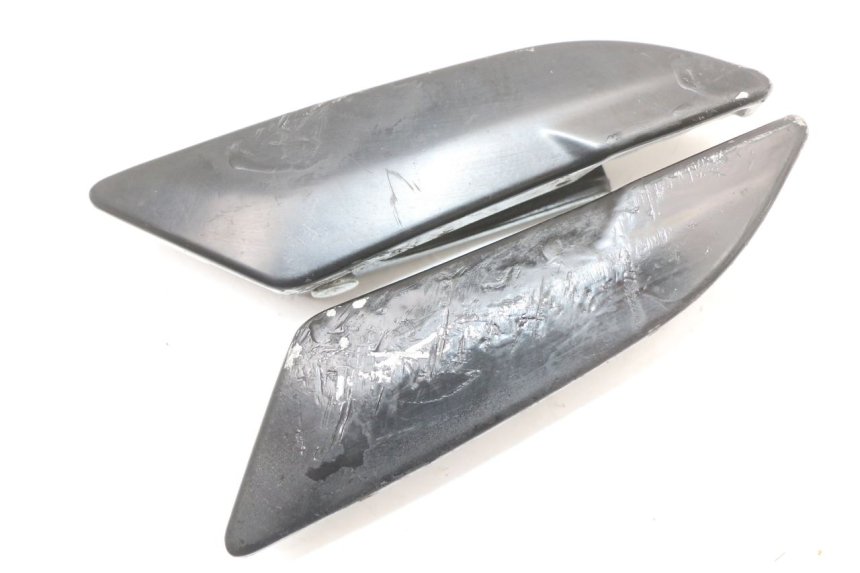 photo de PAIR OF REAR FOOTRESTS PIAGGIO NEW TYPHOON 50 (2018 - 2021) - Main view