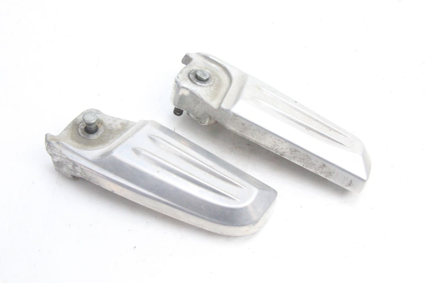 photo de PAIR OF REAR FOOTRESTS HONDA PCX (JF28) 125 (2009 - 2011) - Component detail
