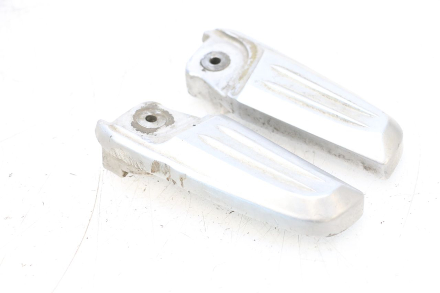 photo de PAIR REAR FOOTRESTS HONDA PCX (JF57/JF64) 125 (2014 - 2018) - Additional view of the item
