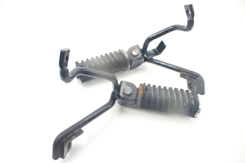 photo de PAIR OF REAR FOOTRESTS KYMCO PEOPLE 250 (2004 - 2008) - Product overview