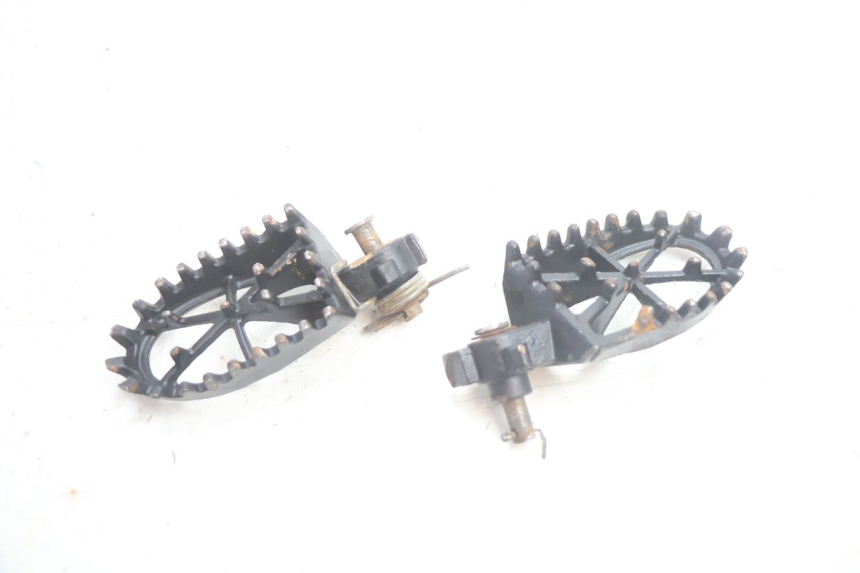 photo de PAIR REAR FOOTRESTS APOLLO RFZ 125 - Main view