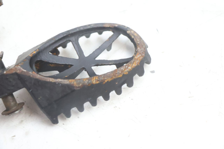 photo de PAIR REAR FOOTRESTS APOLLO RFZ 125 - Markings and original references