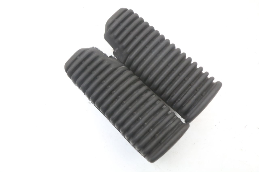 photo de PAIR REAR FOOTRESTS APRILIA SCARABEO GT 125 (1999 - 2007) - Alternative perspective