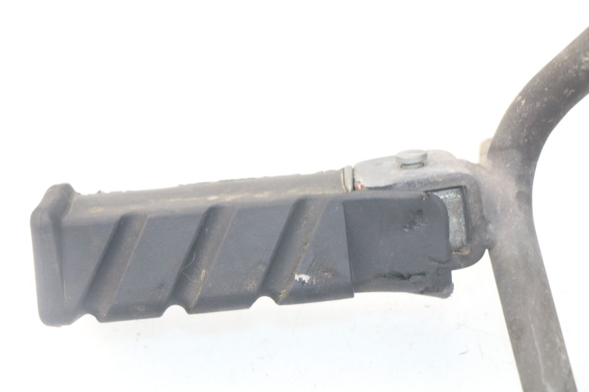 photo de PAIR REAR FOOTRESTS HONDA SES DYLAN 125 (2002 - 2006) - Technical close-up