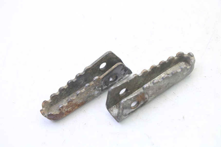 photo de PAIR OF REAR FOOTRESTS GILERA SMT SUPERMOTARD 50 (2009 - 2017) - Main view