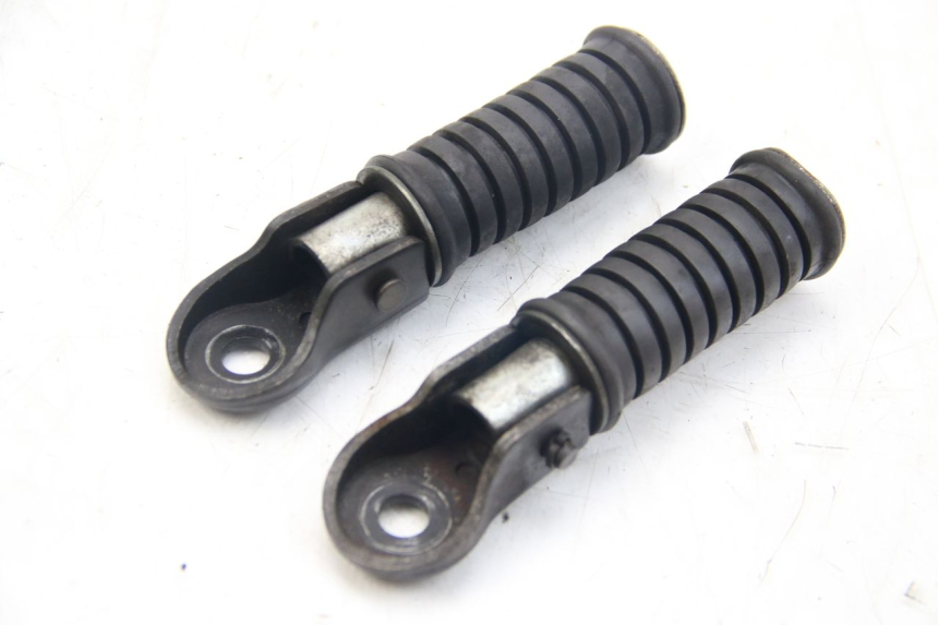 photo de PAIR OF REAR FOOTRESTS YAMAHA SR 125 (1982 - 2003) - Main view