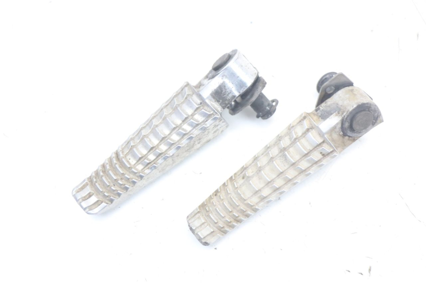 photo de PAIR REAR FOOTRESTS SUZUKI GSR 750 (2011 - 2017) - Main view