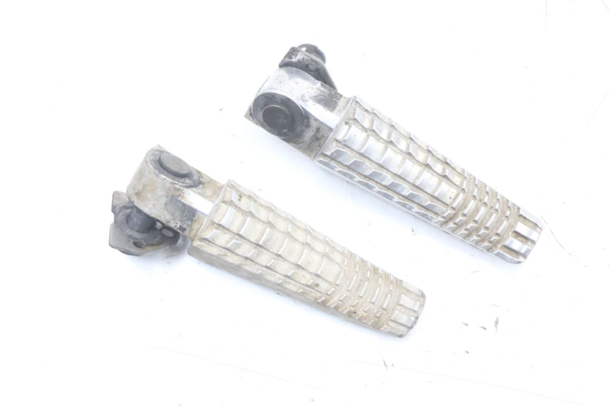 photo de PAIR REAR FOOTRESTS SUZUKI GSR 750 (2011 - 2017) - Component detail