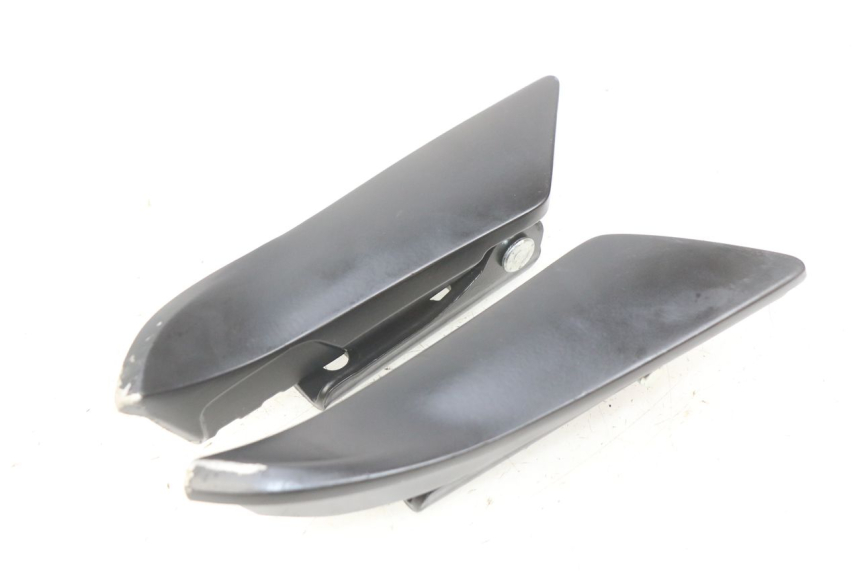 photo de PAIR OF REAR FOOTRESTS APRILIA SXR 50 (2021 - 2023) - Technical close-up