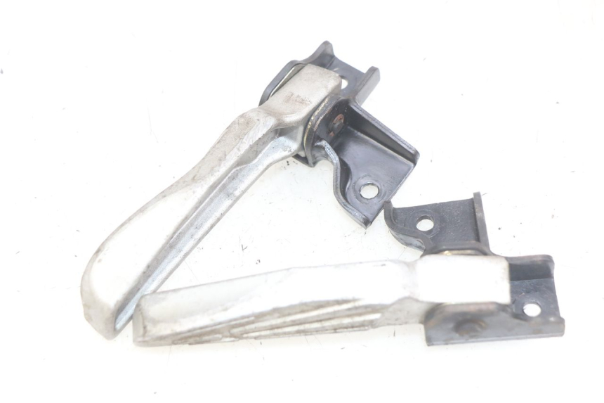 photo de PAIR OF REAR FOOTRESTS SYM SYMPHONY 125 (2009 - 2015) - Component detail