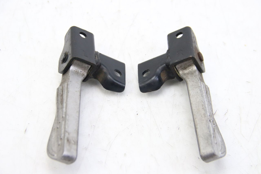 photo de PAIR OF REAR FOOTRESTS PEUGEOT TWEET 4T 50 (2010 - 2014) - Component detail