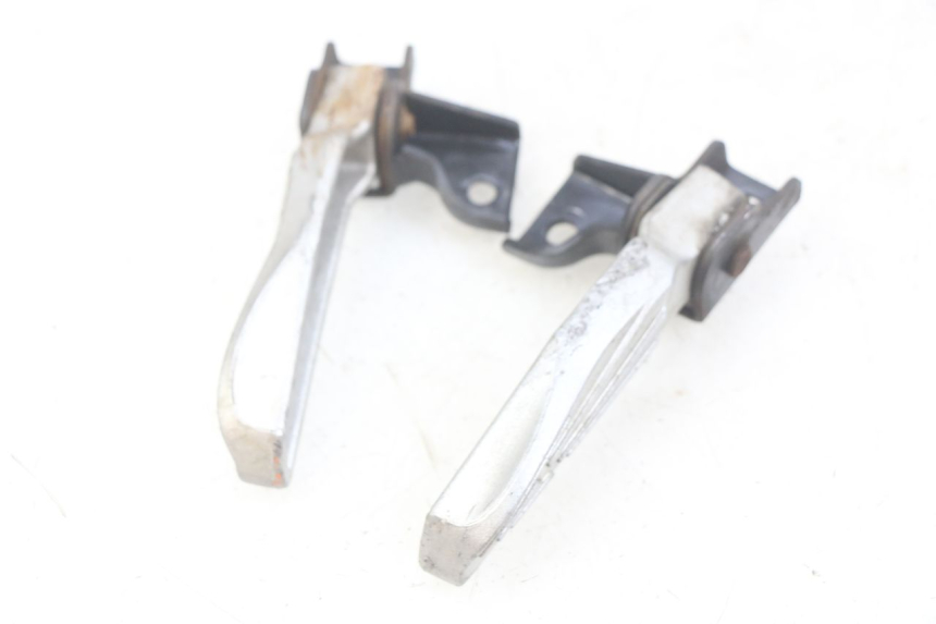 photo de PAIR OF REAR FOOTRESTS PEUGEOT TWEET 4T 50 (2018 - 2022) - Technical close-up