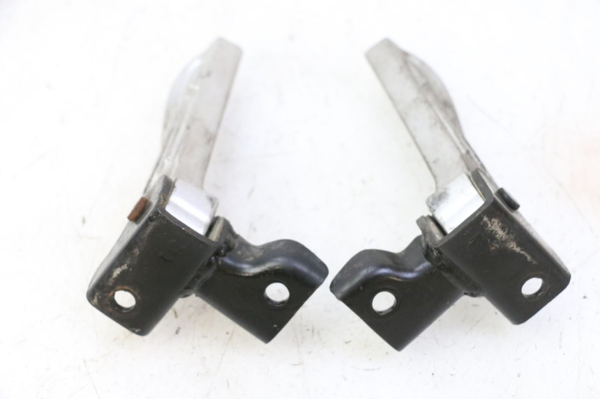 photo de PAIR OF REAR FOOTRESTS PEUGEOT TWEET 4T 50 (2018 - 2022) - Component detail