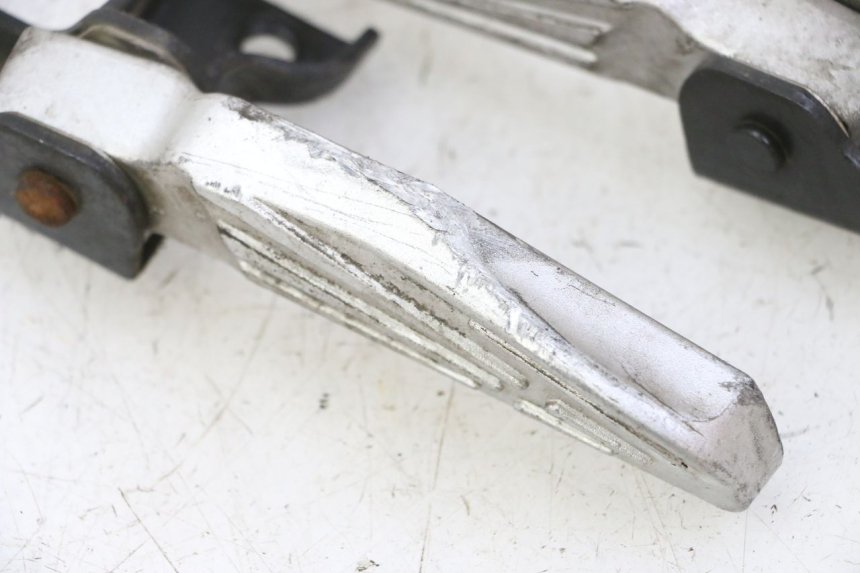 photo de PAIR OF REAR FOOTRESTS PEUGEOT TWEET 4T 50 (2018 - 2022) - Product overview