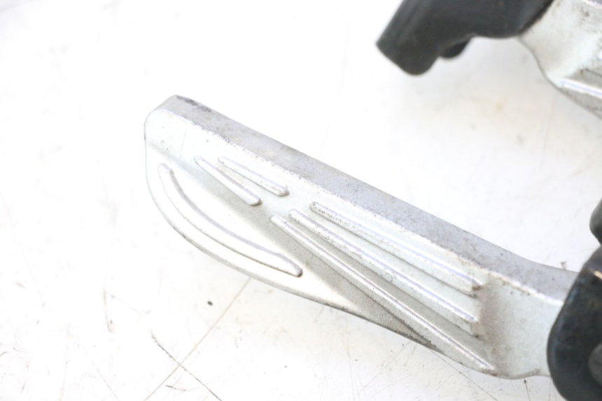 photo de PAIR OF REAR FOOTRESTS PEUGEOT TWEET 4T 50 (2018 - 2022) - Markings and original references