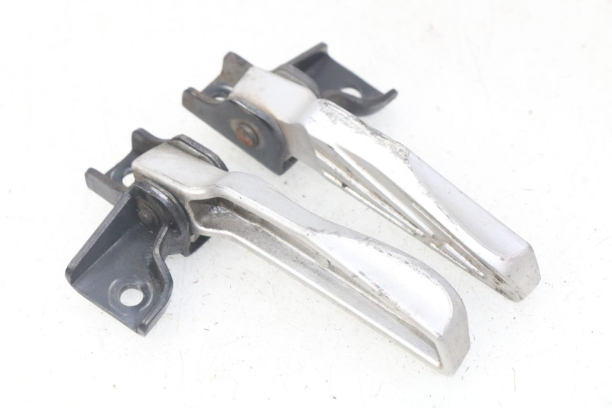photo de PAIR REAR FOOTRESTS PEUGEOT TWEET ACTIVE 4T 50 (2018 - 2022) - Component detail