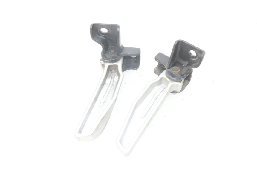 photo de PAIR REAR FOOTRESTS PEUGEOT TWEET ACTIVE 4T 50 (2018 - 2022) - Alternative perspective