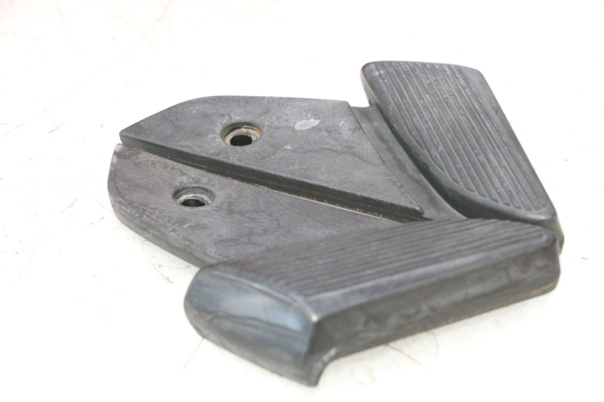 photo de PAIR OF REAR FOOTRESTS PIAGGIO VESPA S 2T 50 (2007 - 2014) - Main view