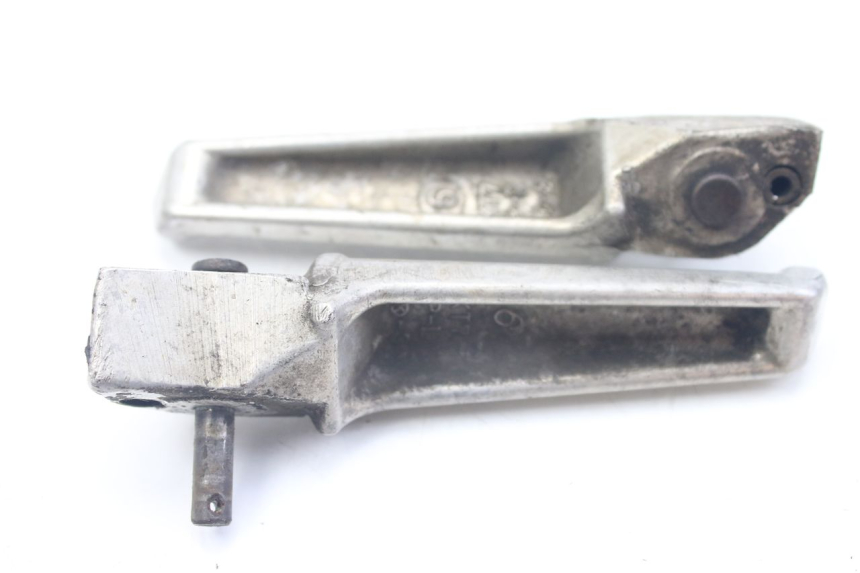 photo de PAIR OF REAR FOOTRESTS HONDA VFR FI RC46 800 (1998 - 2001) - Technical close-up