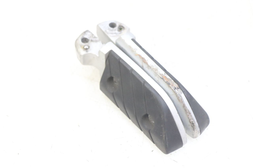 photo de PAIR OF REAR FOOTRESTS YAMAHA X-CITY XCITY 125 (2007 - 2013) - Component detail