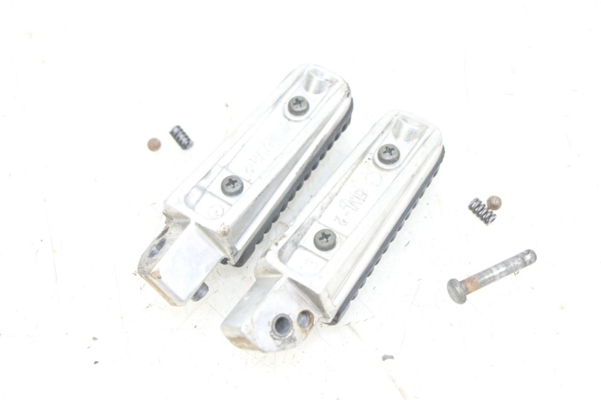 photo de PAIR OF REAR FOOTRESTS YAMAHA X-MAX XMAX 250 (2006 - 2009) - Component detail