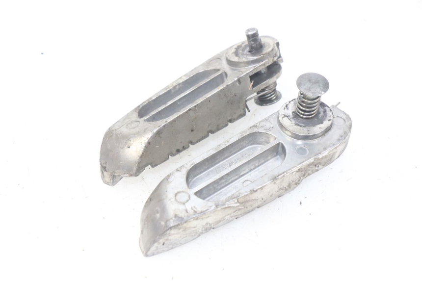 photo de PAIR OF REAR FOOTRESTS TGB X-MOTION XMOTION 125 (2008 - 2014) - Alternative perspective