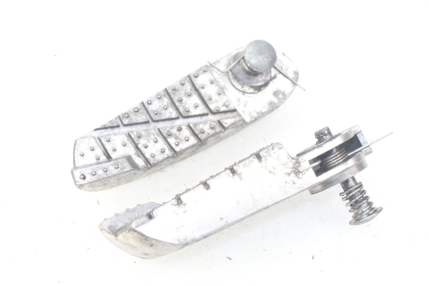 photo de PAIR OF REAR FOOTRESTS TGB X-MOTION XMOTION 125 (2008 - 2014) - Technical close-up
