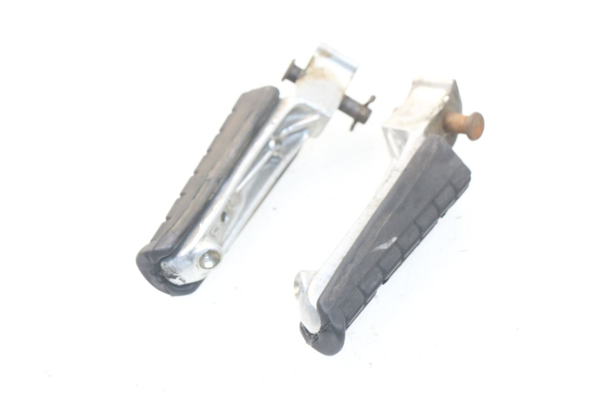 photo de PAIR REAR FOOTRESTS YAMAHA XJ600 XJ DIVERSION 600 (1992 - 1997) - Component detail