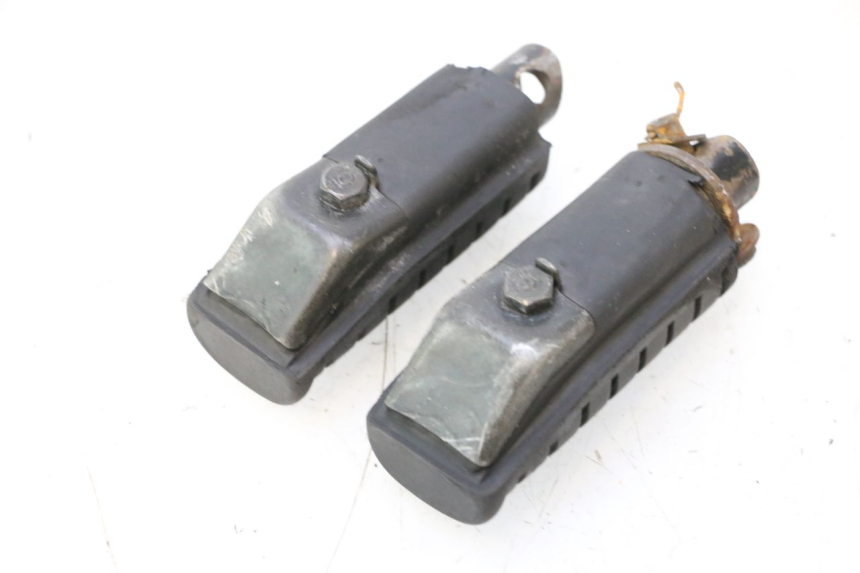 photo de PAIR REAR FOOTRESTS HONDA XRV AFRICA TWIN 750 (1990 - 1992) - Product overview