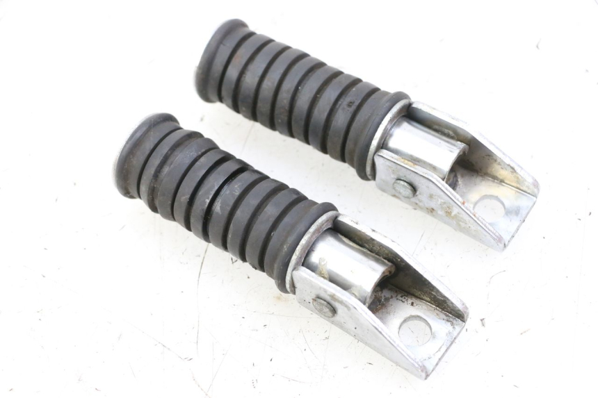photo de PAIR REAR FOOTRESTS YAMAHA XV VIRAGO 535 (1988 - 2004) - Technical close-up