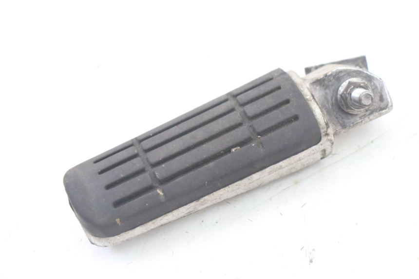 photo de PAIR REAR FOOTRESTS YAMAHA FZ6 FAZER S2 600 (2007 - 2011) - Product overview