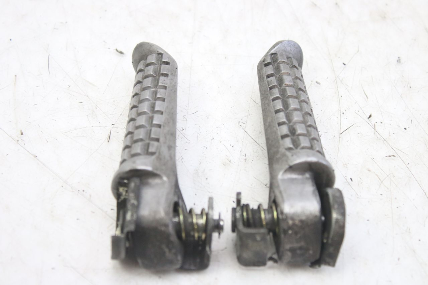 photo de PAIR OF REAR FOOTRESTS KAWASAKI ZX-6R ZX6R 600 (1995 - 1997) - Component detail