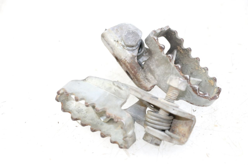 photo de PAIR FRONT FOOTREST SHERCO CITY CORP 125 (2003 - 2007) - Alternative perspective